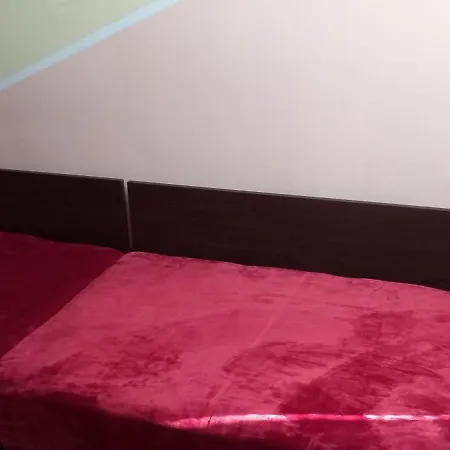 Apartamento уютен етаж от къща в обеля,
